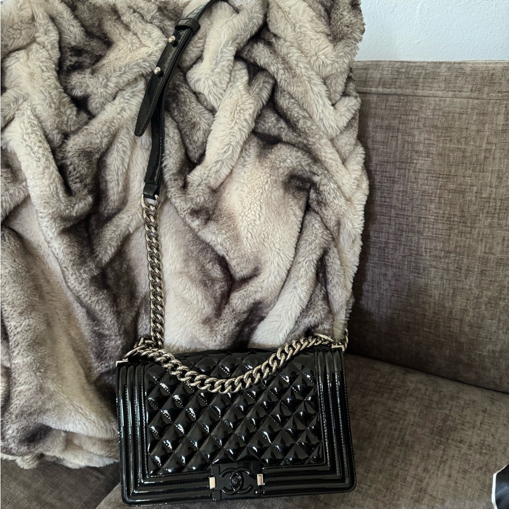 Chanel medium boy bag patent black